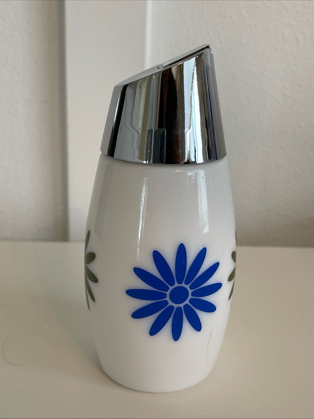 Vintage Westinghouse Gemco Sugar Creamer Dispenser Shaker Green Blue Daisies - Picture 3 of 10
